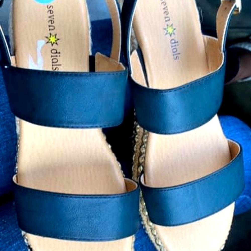 Sandals - Picture 2 of 2